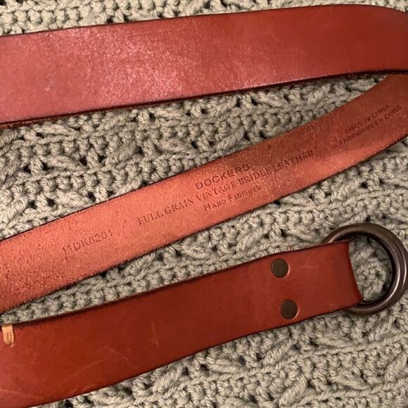 Docker’s Classic Leather Belt - Picture 4 of 6